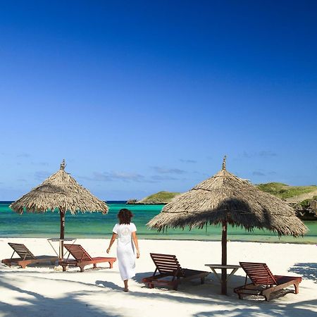 Crystal Bay Resort Watamu Bagian luar foto