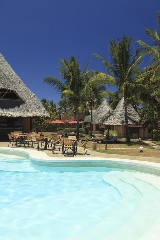 Crystal Bay Resort Watamu Bagian luar foto