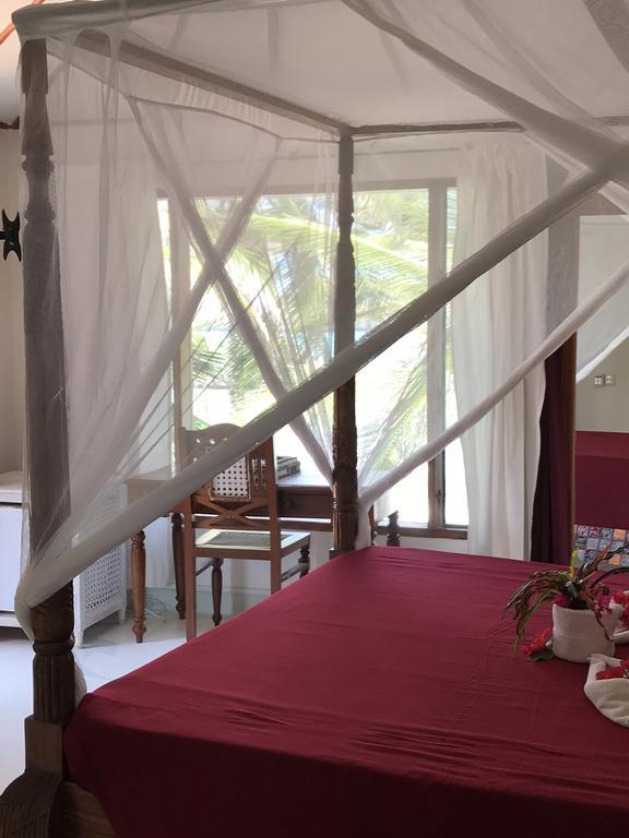 Crystal Bay Resort Watamu Bagian luar foto